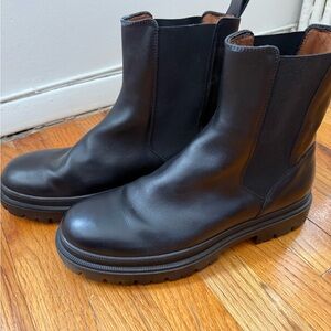 Black Men's Chelsea Boots